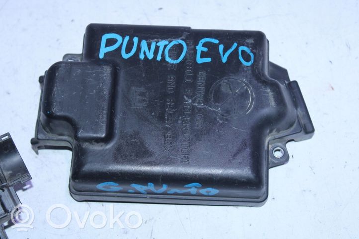 Fiat Grande Punto Module de fusibles 