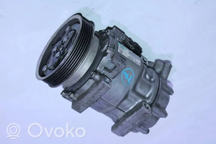 Nissan Qashqai Ilmastointilaitteen kompressorin pumppu (A/C) 926009865R