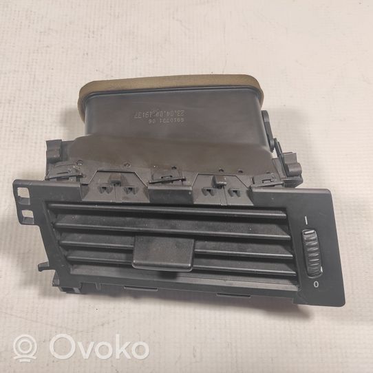 BMW 5 E60 E61 Copertura griglia di ventilazione laterale cruscotto 64226910731