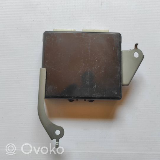 Lexus RX 330 - 350 - 400H Oven ohjainlaite/moduuli 8922248010