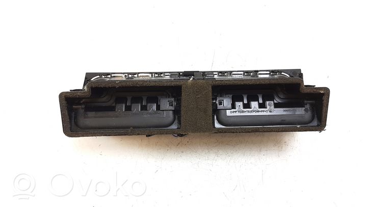 Audi A4 S4 B8 8K Griglia di ventilazione centrale cruscotto 