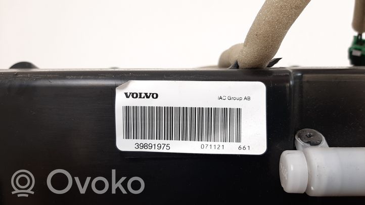 Volvo V70 Vano portaoggetti 39891975