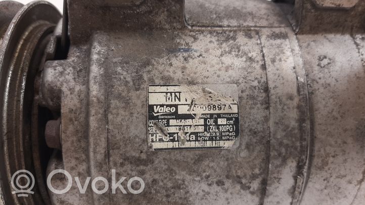 Mitsubishi L200 Ilmastointilaitteen kompressorin pumppu (A/C) Z0009897A