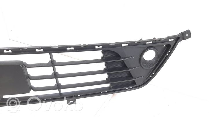 KIA Niro Front bumper lower grill 86561G5600