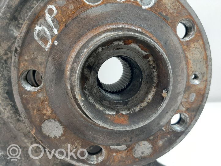 Volkswagen Touran III Front wheel hub 5Q0407258A