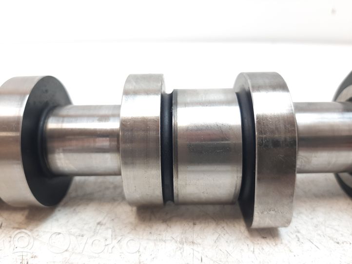 Volkswagen Polo IV 9N3 Camshaft 