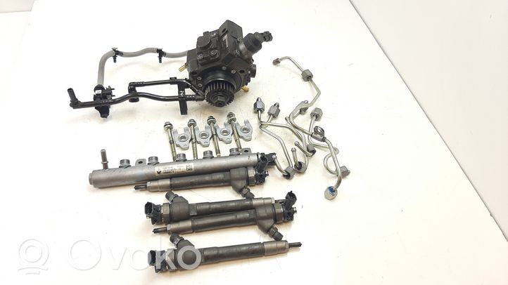 Opel Vivaro Set sistema iniezione carburante 0445110569