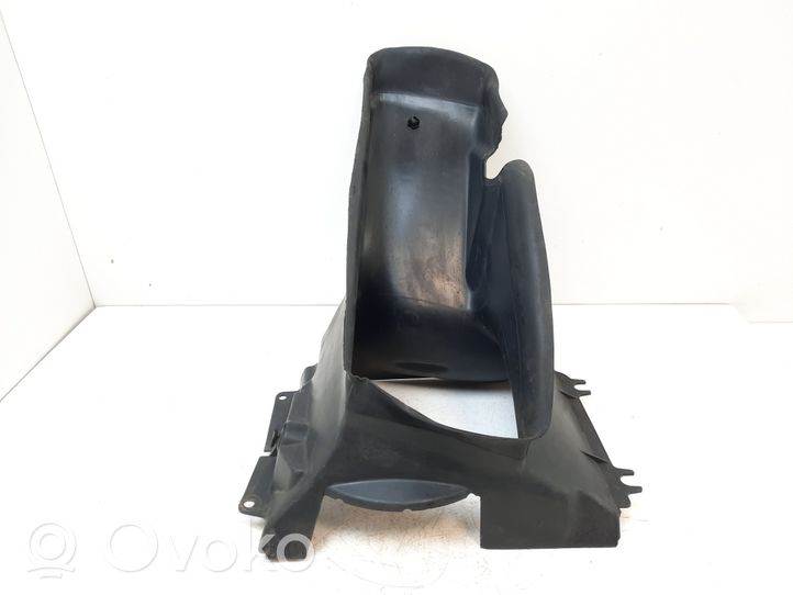 Audi RS6 C6 Parte del condotto di aspirazione dell'aria 4F0121333G