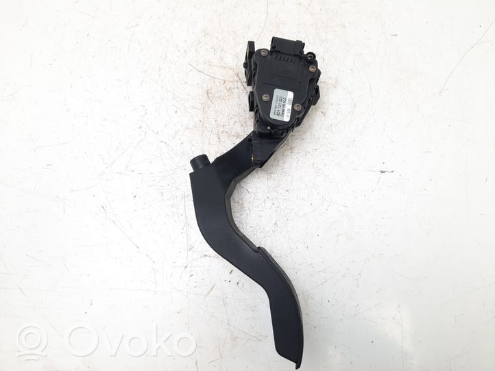 Audi A6 Allroad C5 Pedal del acelerador 8D1721523