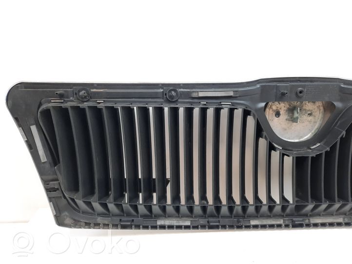 Skoda Octavia Mk2 (1Z) Grille de calandre avant 1Z0853668