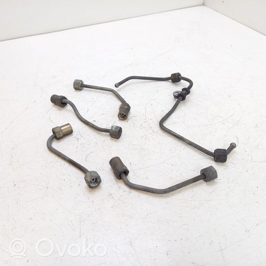 Chrysler Voyager Fuel injector supply line/pipe 