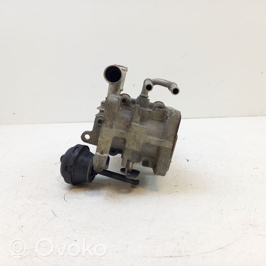 Volkswagen Touran I EGR valve cooler 038131513D