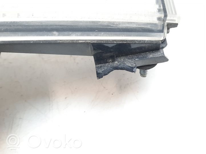 Subaru Legacy Lampy tylnej klapy bagażnika 