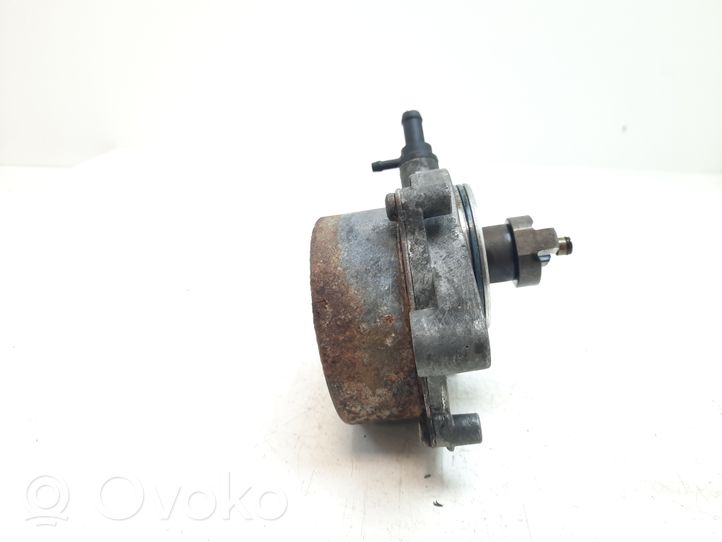 KIA Carnival Vacuum pump 288104X100