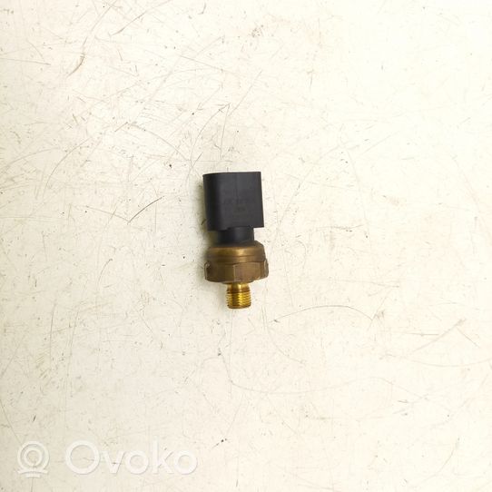 Volkswagen Golf V Sensore di pressione del carburante 03C906051A