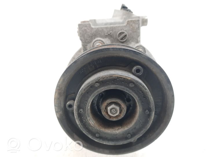 Volkswagen Touran I Compressore aria condizionata (A/C) (pompa) 1K0820803N