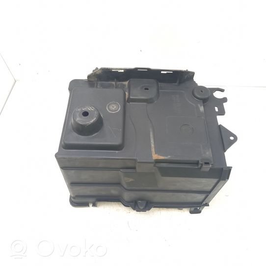 Mazda 3 I Support boîte de batterie BP4K56040