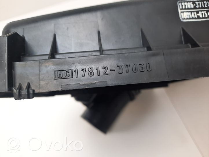 Toyota Prius+ (ZVW40) Coperchio scatola del filtro dell’aria 1781237030