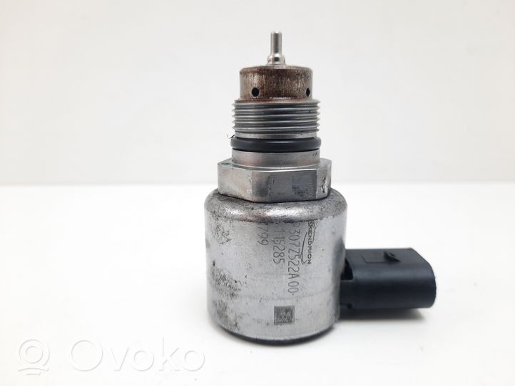 Mercedes-Benz C W205 Capteur de pression de carburant 9307Z522A00