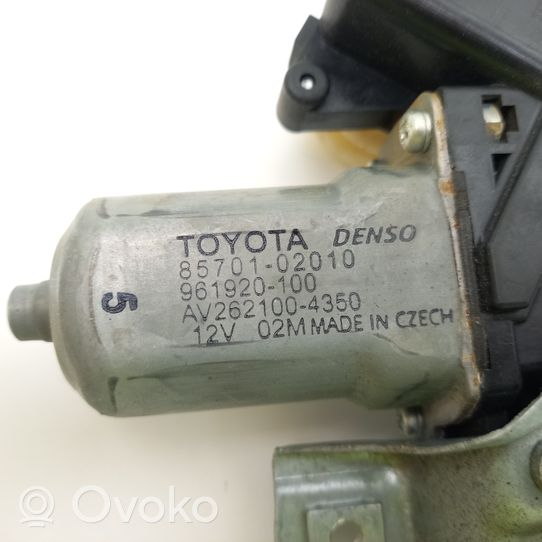 Toyota Avensis T270 Mécanisme de lève-vitre avec moteur 8570102010