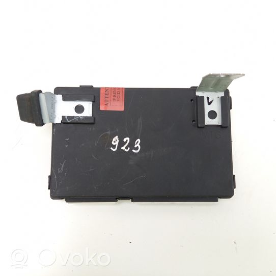 Hyundai i30 Antenos valdymo blokas 954002L100