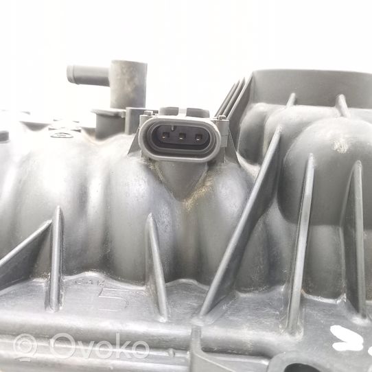 Chevrolet Tahoe Intake manifold 17090633