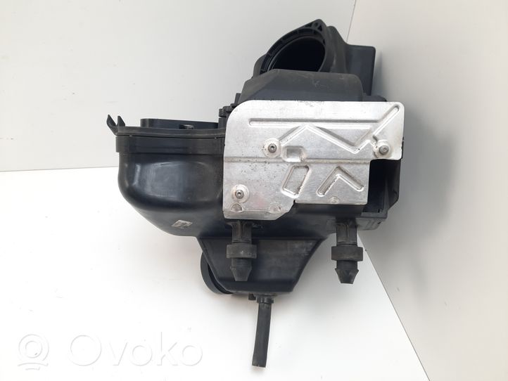 Audi A5 8T 8F Boîtier de filtre à air 8K0133837AC