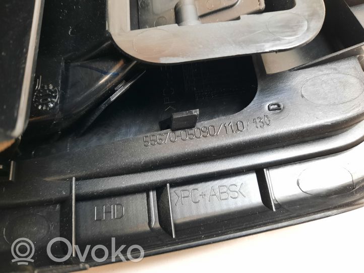 Toyota Avensis T270 Kojelaudan keskiosan tuuletussuuttimen ritilä 5567005090