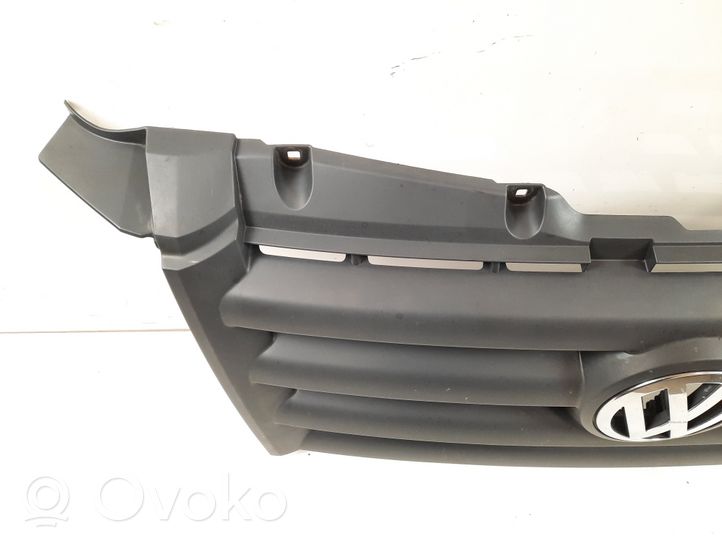 Volkswagen Crafter Front bumper upper radiator grill 2E0853653