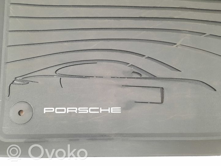 Porsche Panamera (971) Auton lattiamattosarja 971044800