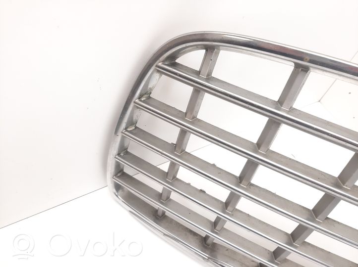 Chrysler 300 - 300C Maskownica / Grill / Atrapa górna chłodnicy 04806455AA