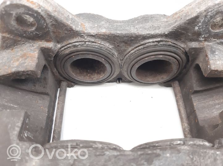 Toyota Hilux (AN10, AN20, AN30) Caliper de freno delantero 