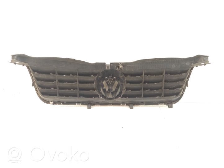 Volkswagen PASSAT B5.5 Etupuskurin ylempi jäähdytinsäleikkö 3B0853651L