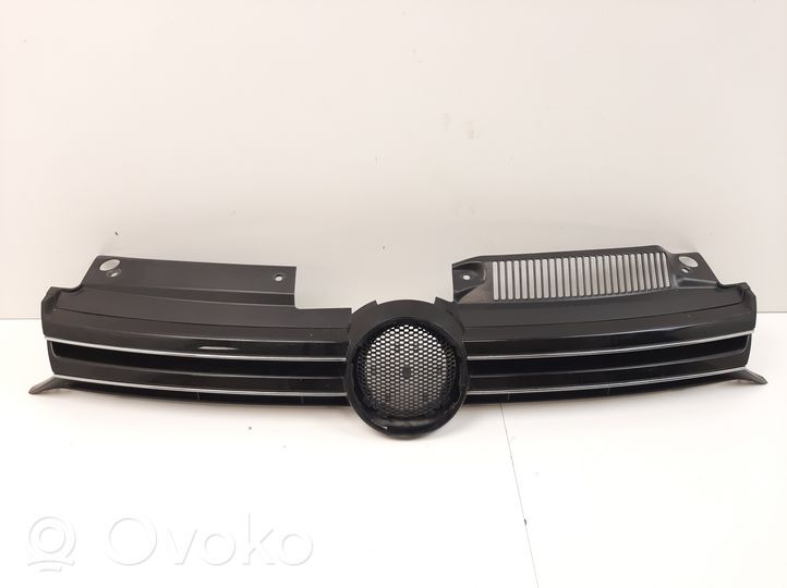 Volkswagen Golf VI Griglia superiore del radiatore paraurti anteriore 5K0853653