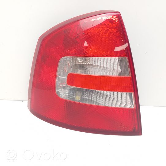 Skoda Octavia Mk2 (1Z) Luci posteriori 1Z5945095A