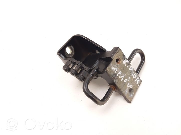 Volkswagen Touareg I Front door lower hinge 7L0831411A