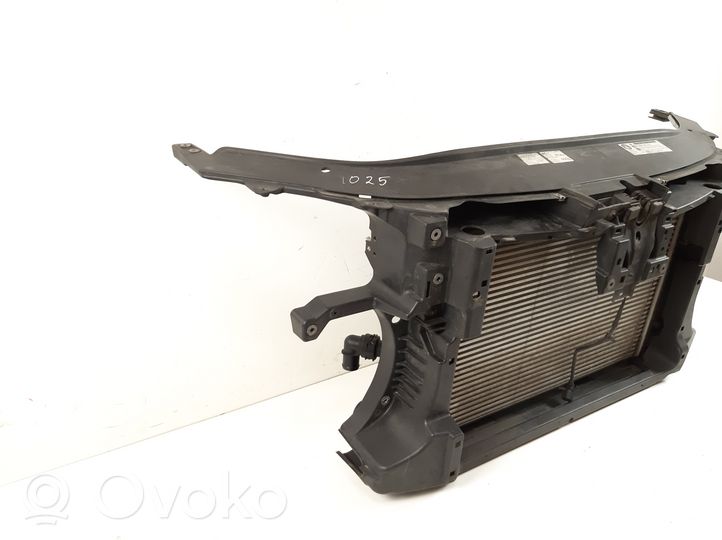 Volkswagen PASSAT B7 Support de radiateur sur cadre face avant 3AA805588D