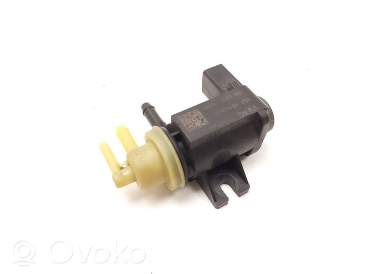 Volkswagen PASSAT B7 Vacuum valve 1K0906627B