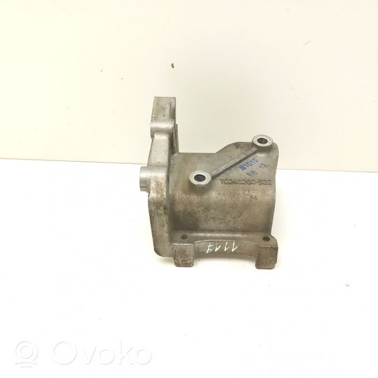 Toyota Hilux (AN10, AN20, AN30) Soporte de montaje del compresor de A/C TG246260522