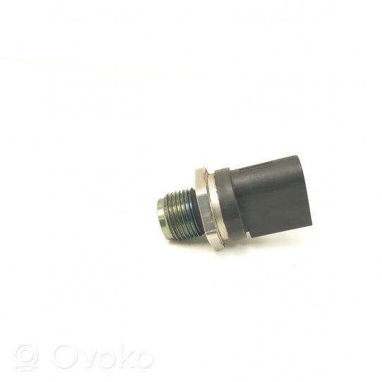 BMW X3 E83 Fuel pressure sensor 0281002988