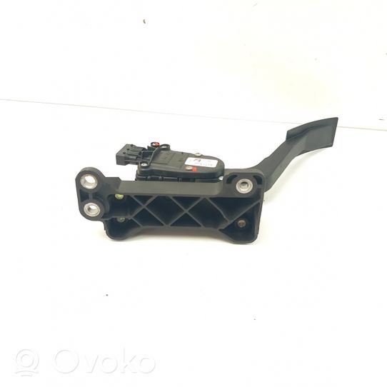 Nissan Navara D40 Pedal del acelerador 18002EA000