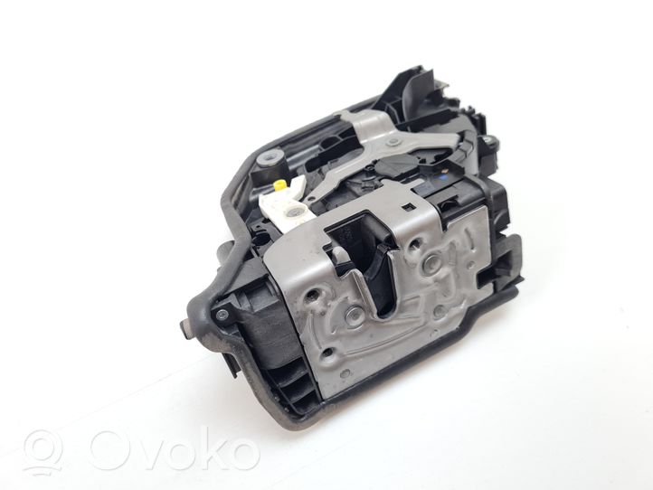 BMW 2 F46 Etuoven lukko 7281943