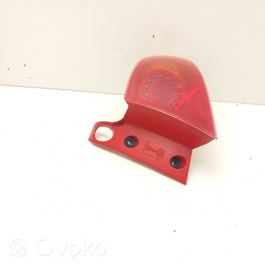 Seat Leon (1P) Lampy tylnej klapy bagażnika 98207100