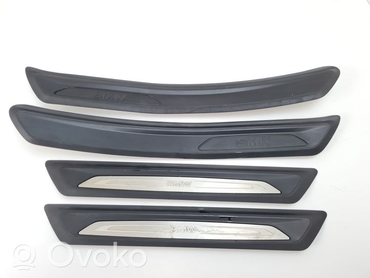 BMW 2 F46 Garniture de protection de seuil intérieur 7316821