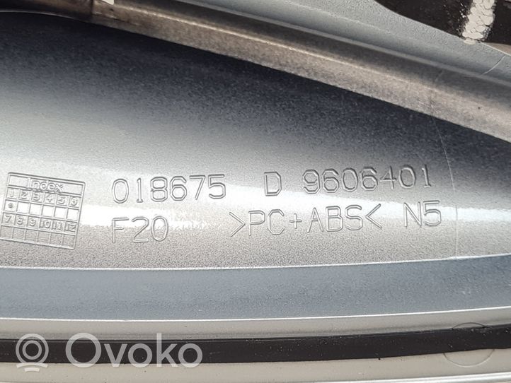 BMW 2 F46 Osłona anteny dachowej GPS 9247541