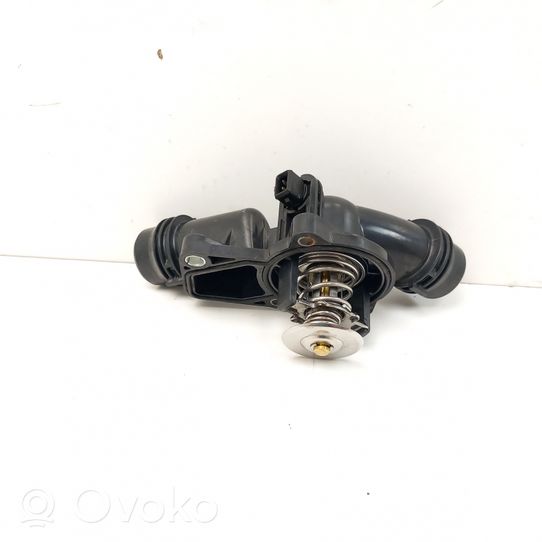 BMW 5 E39 Termostat / Obudowa termostatu 