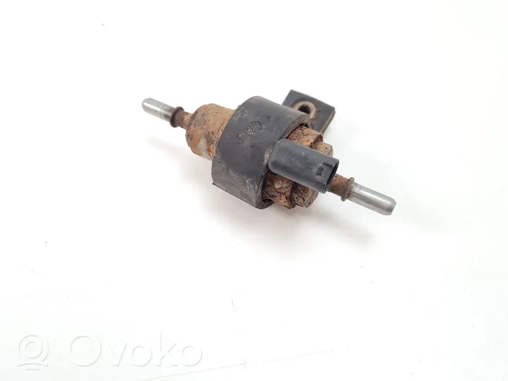 Volvo S90, V90 Webasto auxiliary heater fuel pump 9019848C