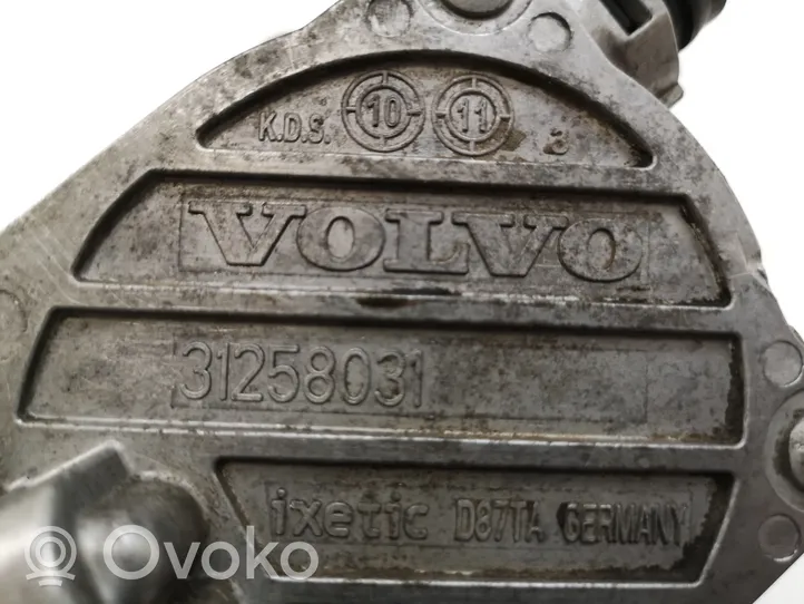 Volvo V70 Pompa podciśnienia / Vacum 31258031