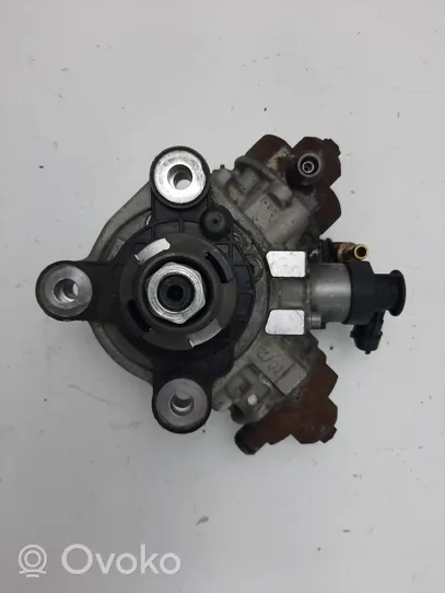 Volvo V60 Pompe d'injection de carburant à haute pression 31372081