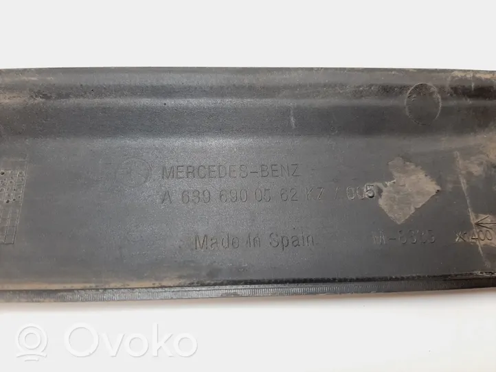 Mercedes-Benz Vito Viano W639 Front door trim (molding) A6396900562KZ